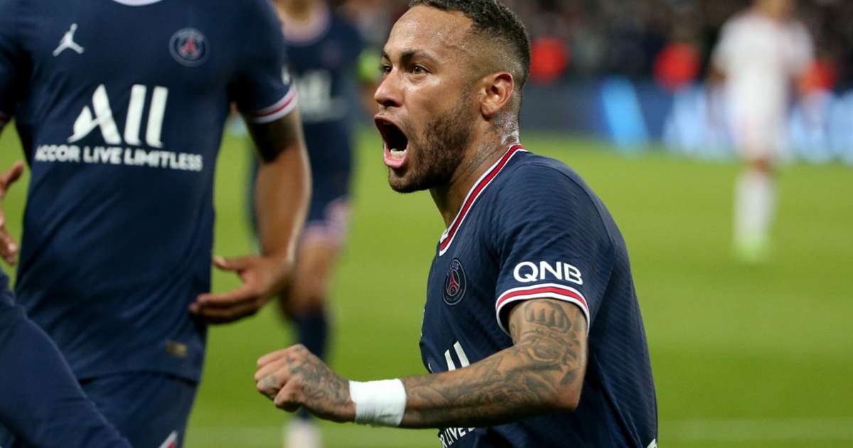 Neymar lập công cho PSG khi đối đầu với Lyon