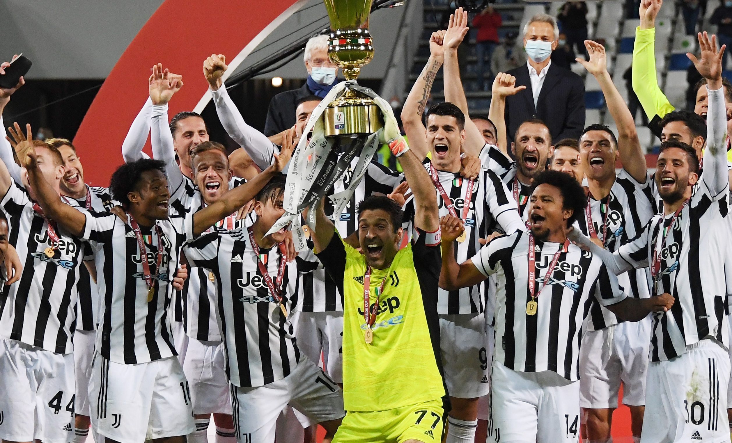 Juventus đã giành thắng lợi kịch tính trước Atalanta