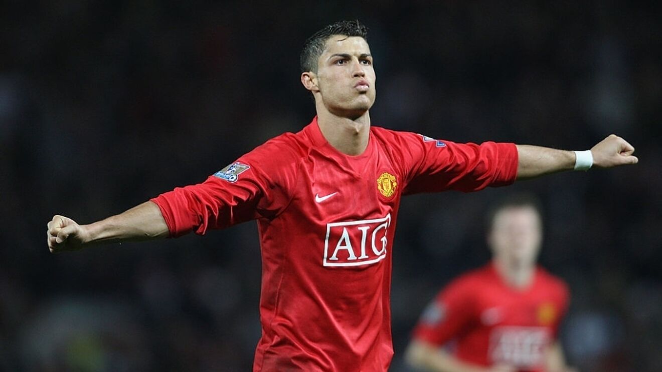 Ronaldo tỏa sáng rực rỡ trong ngày trở lại Old Trafford