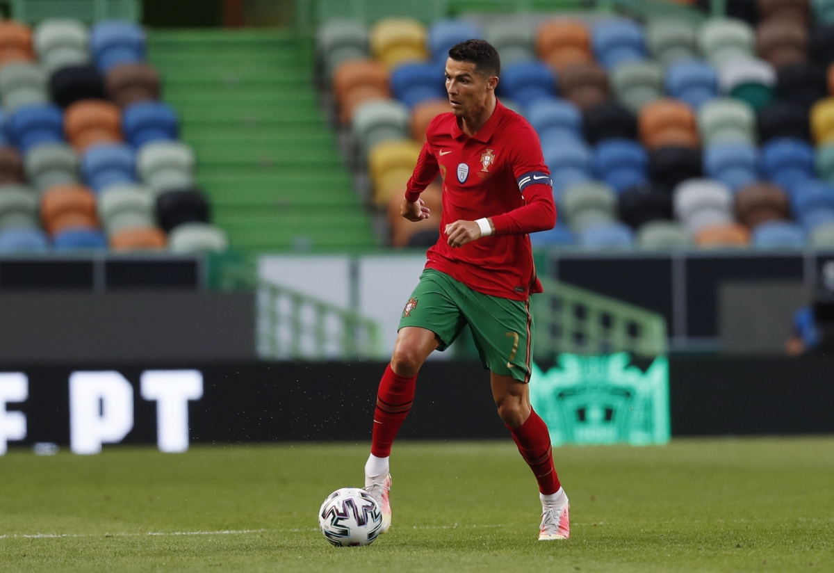 Thẻ cầu thủ Cristiano Ronaldo hút hàng trên FO4 năm 2021