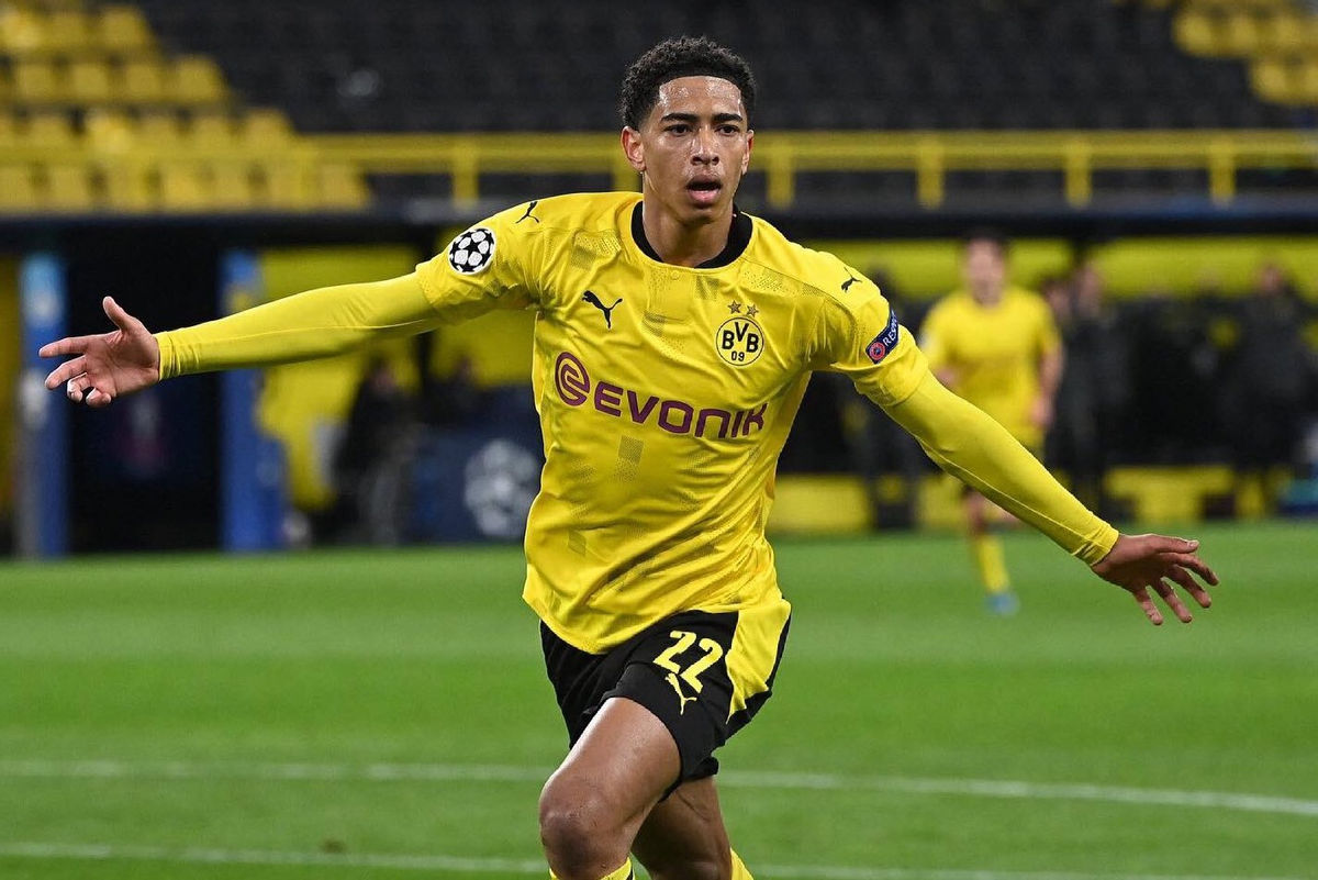 Cầu thủ Jude Bellingham được Borussia Dortmund ra giá