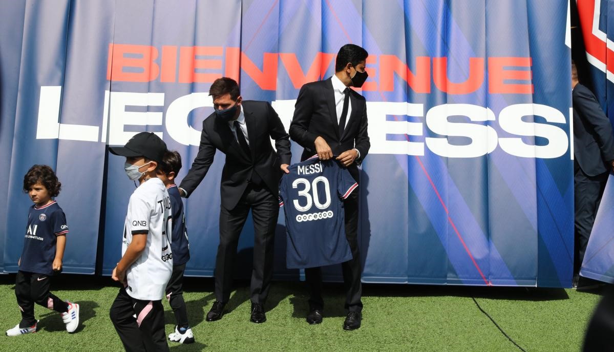 Hai con trai lớn của Messi theo chân cha